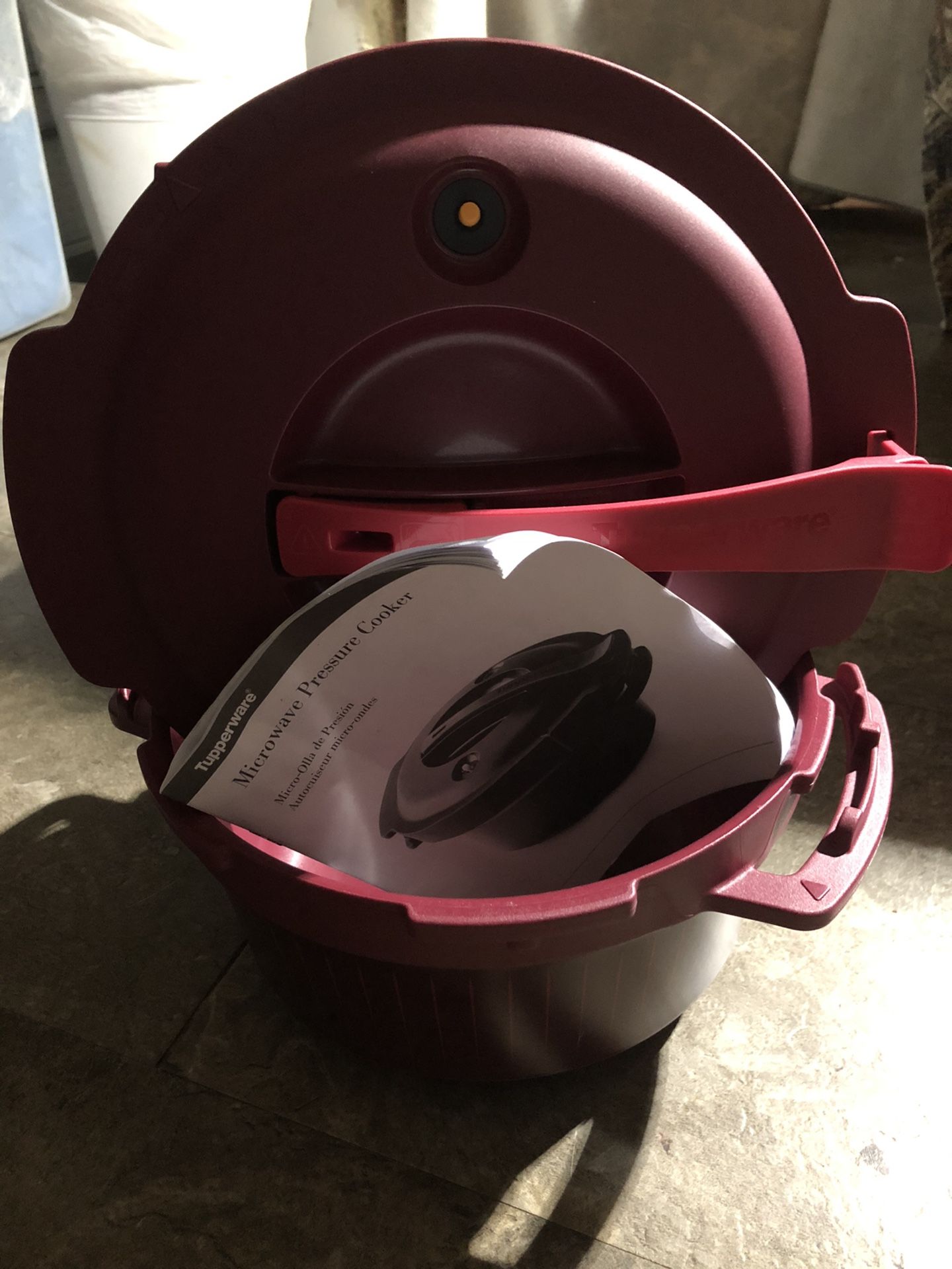 Tupperware Microwave Pressure Cooker