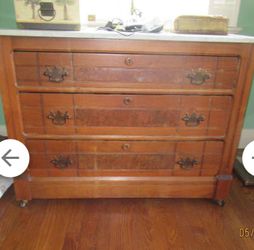 Victorian Antique Dresser 