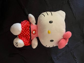 Hello kitty plushie