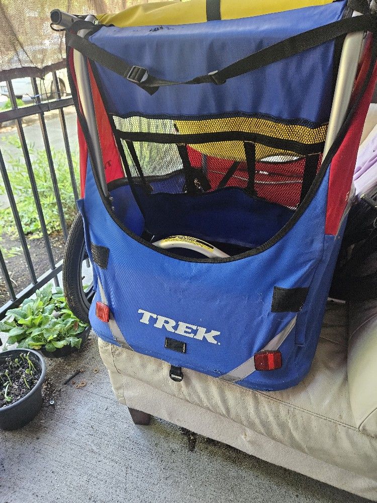 Trek Bicycle Trailer MUST GO!!