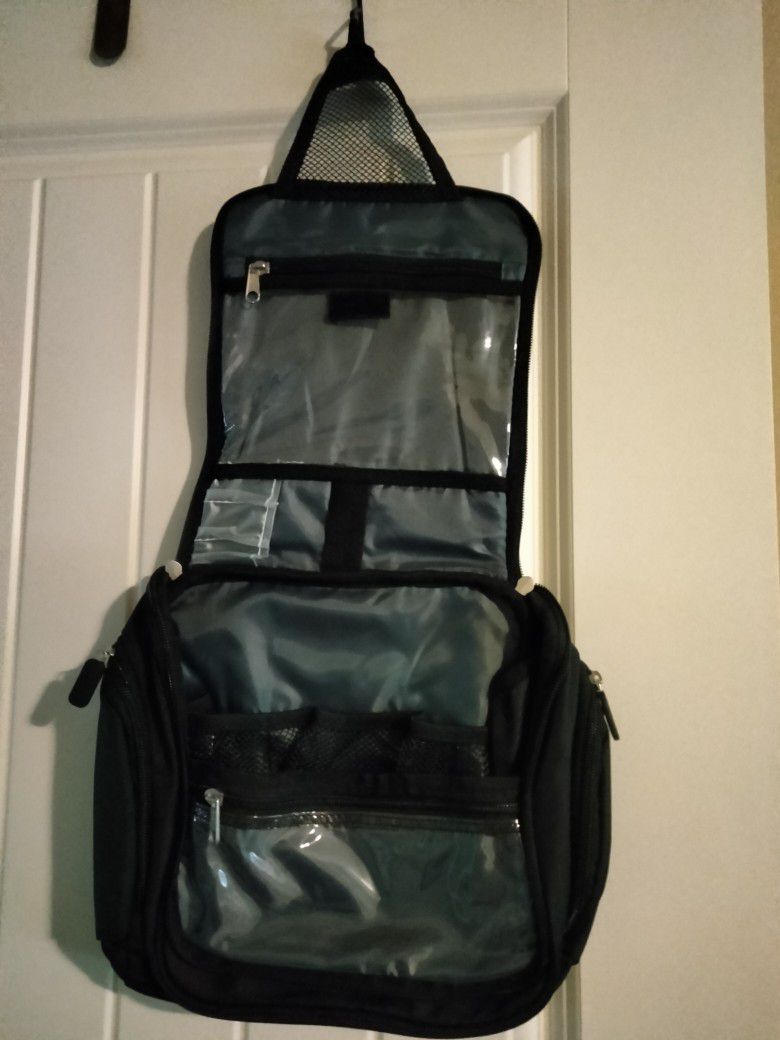 NEW Travel Toiletry Bag with Hanging Hook