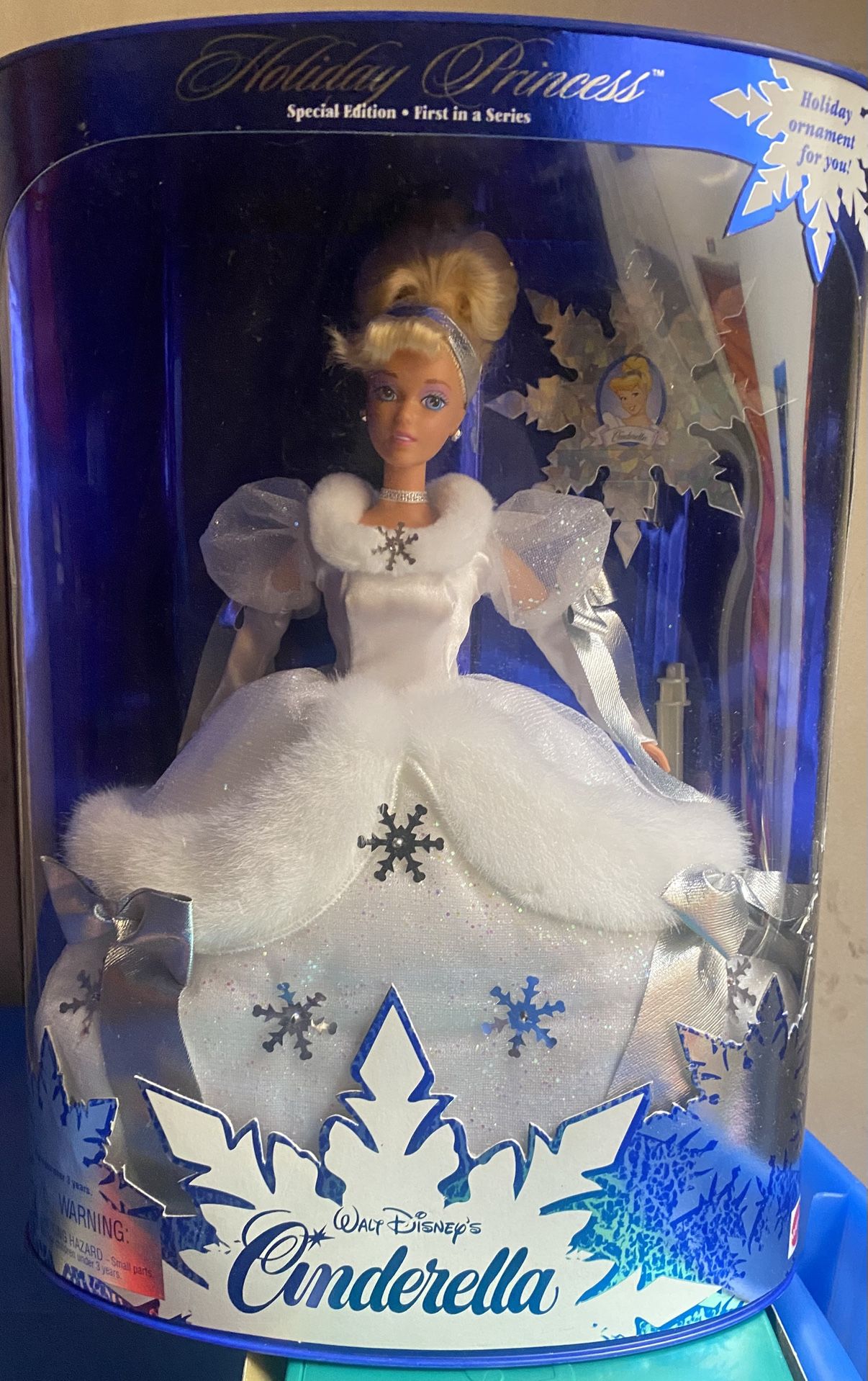 1996 Disney Cinderella Holiday Princess Barbie Doll Mattel 