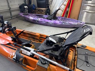NEVER BEEN USED HOODOO KAYAK. TEMPEST 120P