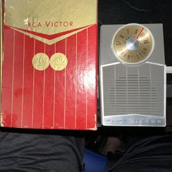 RCA Victor Radio Model 1-TP-1JE