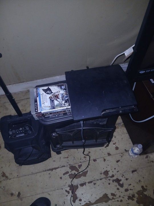 Ps3 T.v For Sale 100