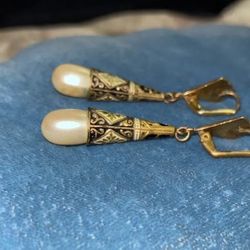 Antique art deco 1920s earring