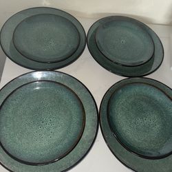 8 platos de cena de la marca Threshold