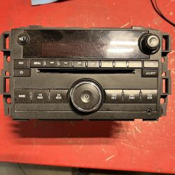 OEM Radio & Amp – 2009 GMC Acadia – GM Part #(contact info removed)5