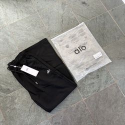 ALO YOGA SWEATS
