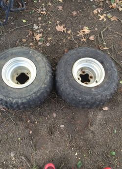 9 by 8 rim tires hold air