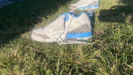 Jordan 4 size7y