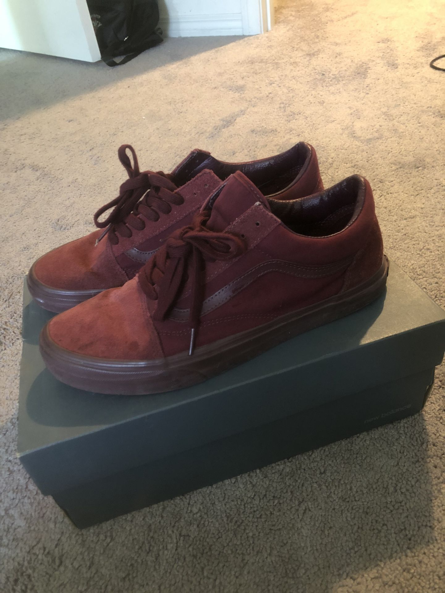 Maroon Vans (OFF THE WALL)