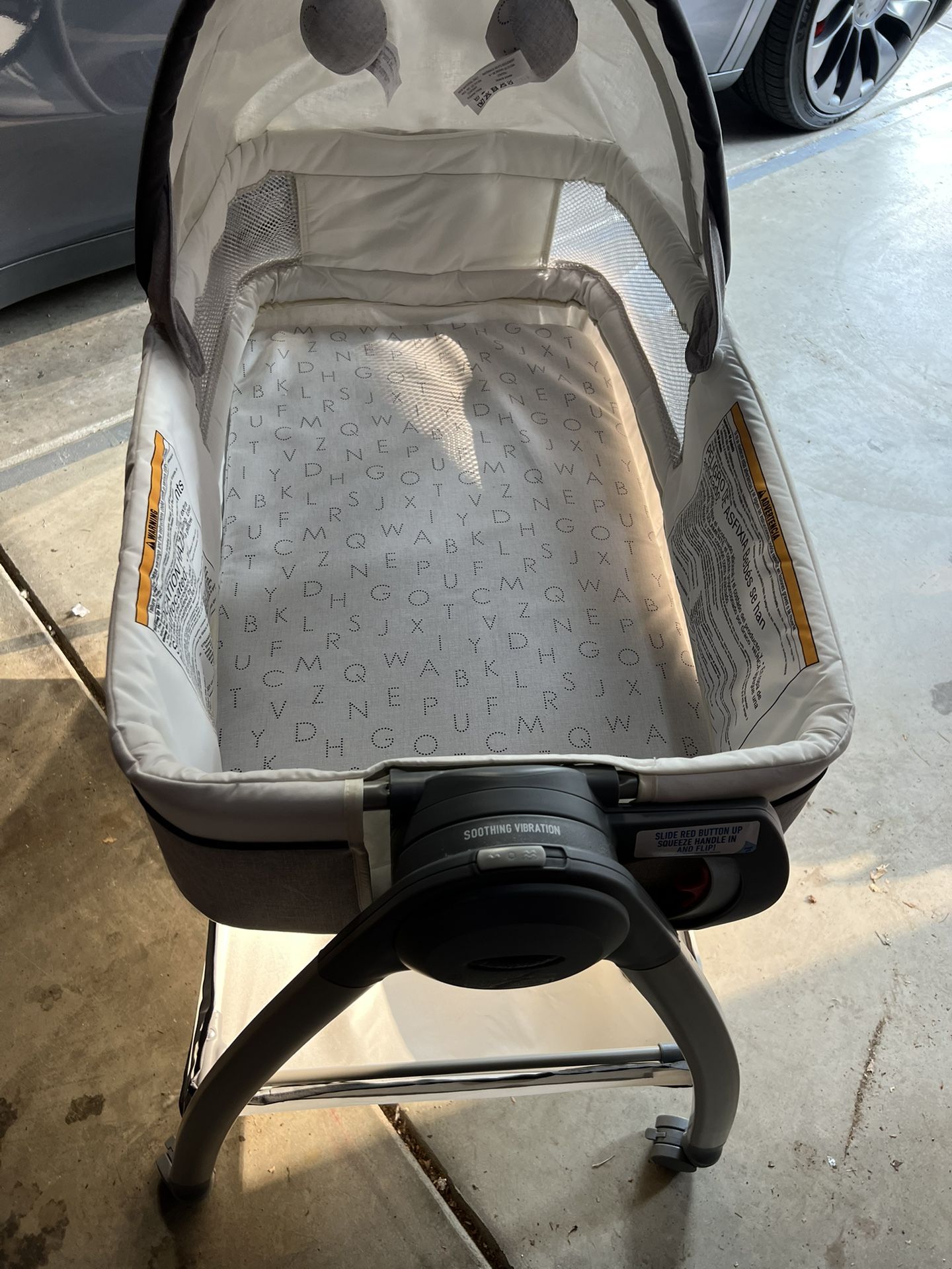 Graco Dream Suite Bassinet