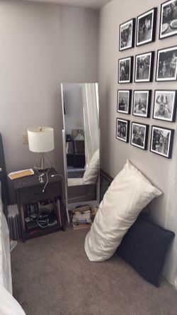 Jewelry cabinet