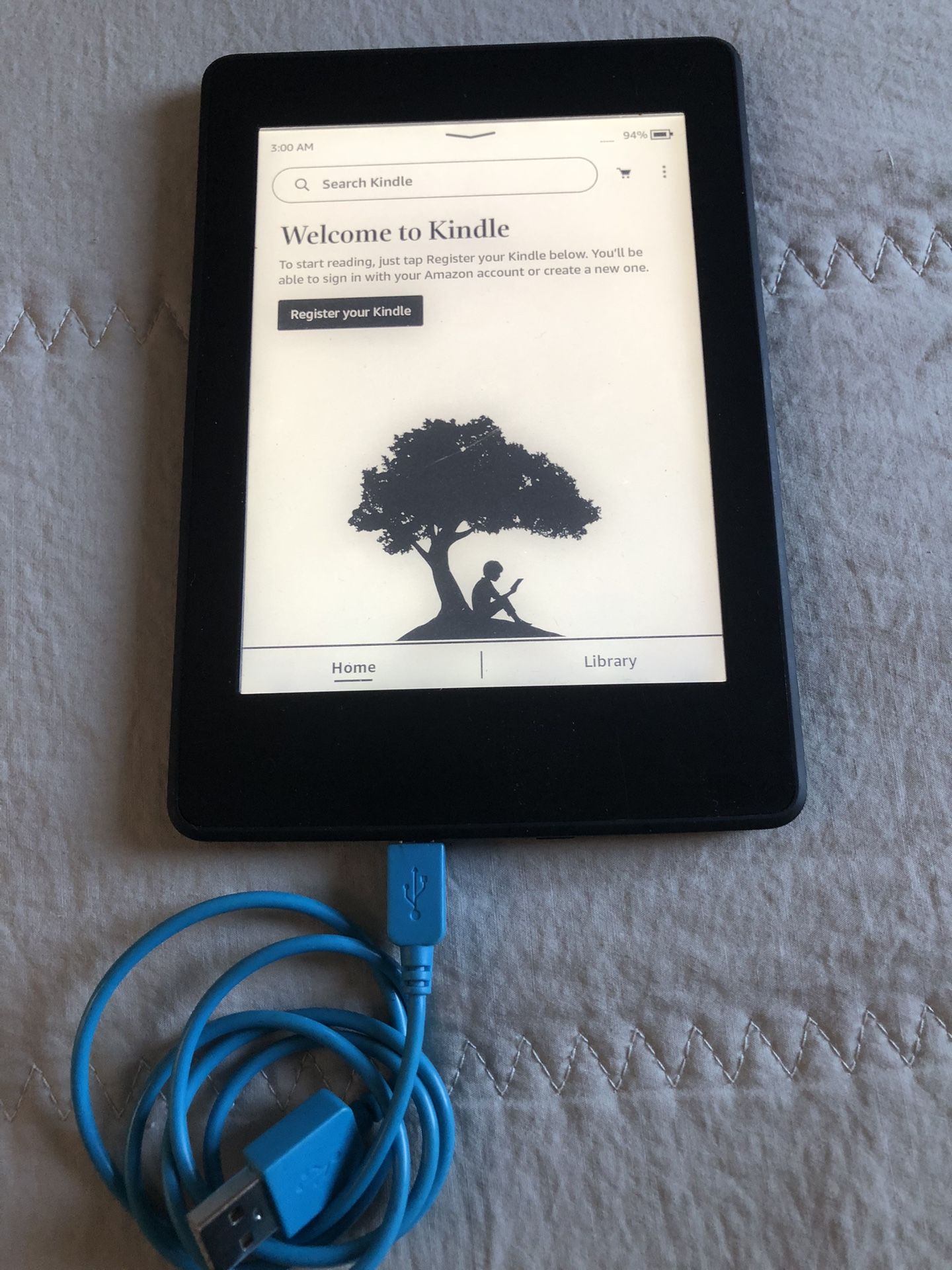 Kindle Paperwhite 7th Gen. With Charging Cord