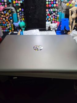 Older 17 inch touch screen hp laptop