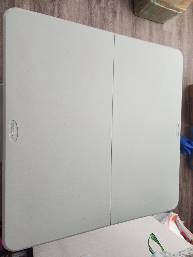 Foldable Dining Table With 3 Chairs for Sale in Irving, TX OfferUp