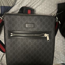 Gucci Messenger bag