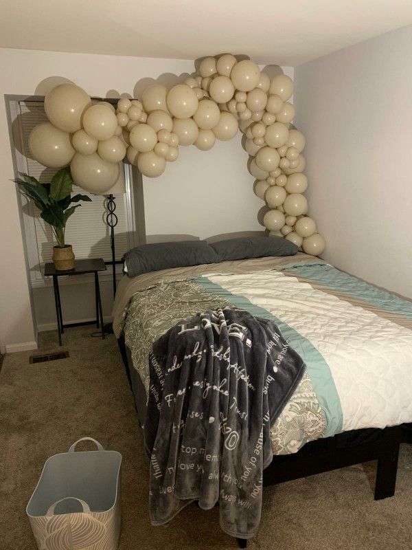 Engagement balloons