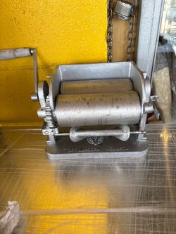 Máquina de Rodillo para las Tortillas. Tortillera Monarca