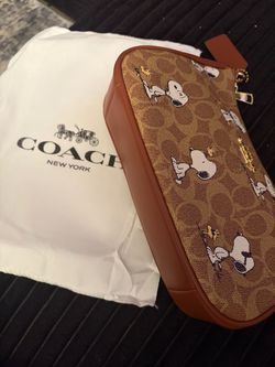 Coach X Peanuts Brown Snoppy purse