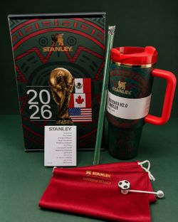 Stanley World Cup Quencher H2.0 40 oz Stainless Steel Tumbler Red/Green FIFA w/ Handle