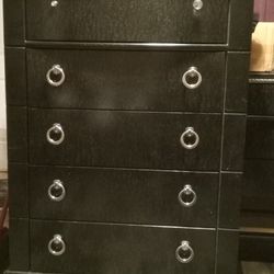 4 PC Used Black Bedroom Set