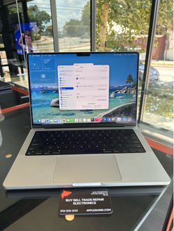 MacBook Pro 14” M1 Pro Chip 16GB Ram 512SSD! 90 Day warranty! We offer financing.