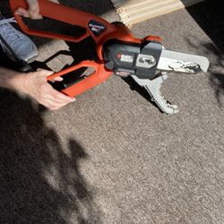 Black & Decker GATOR 6” - 8” Electric “Chop Saw”