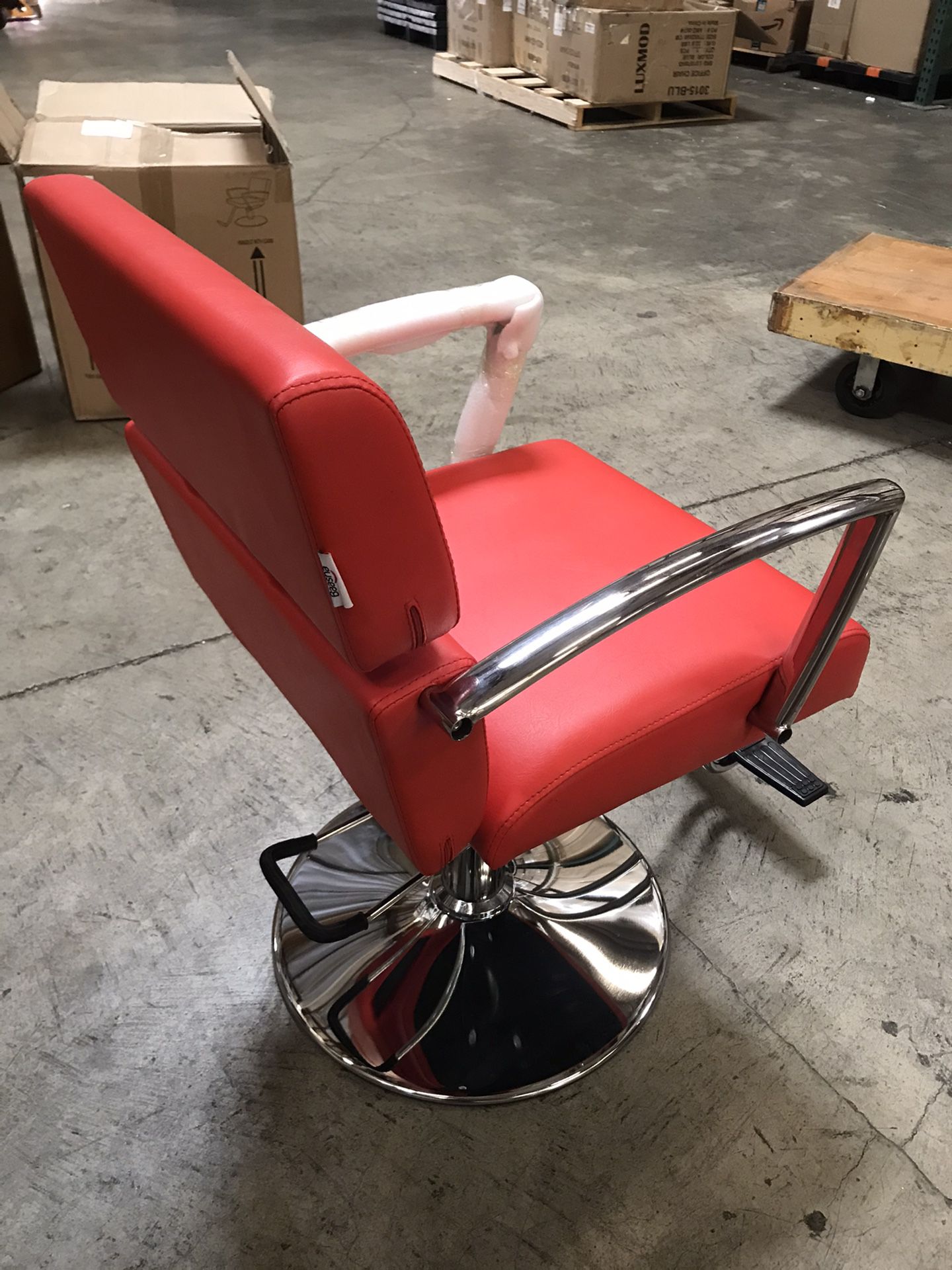 New salon chair