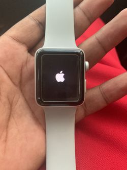 Apple Watch 42mm⌚️ series 2 small crack not bad news gone