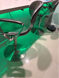 Free bar chairs
