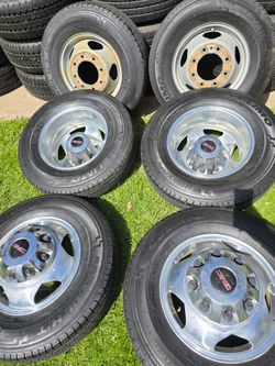 Set wheels gmc sierra dually set 6 neww tires