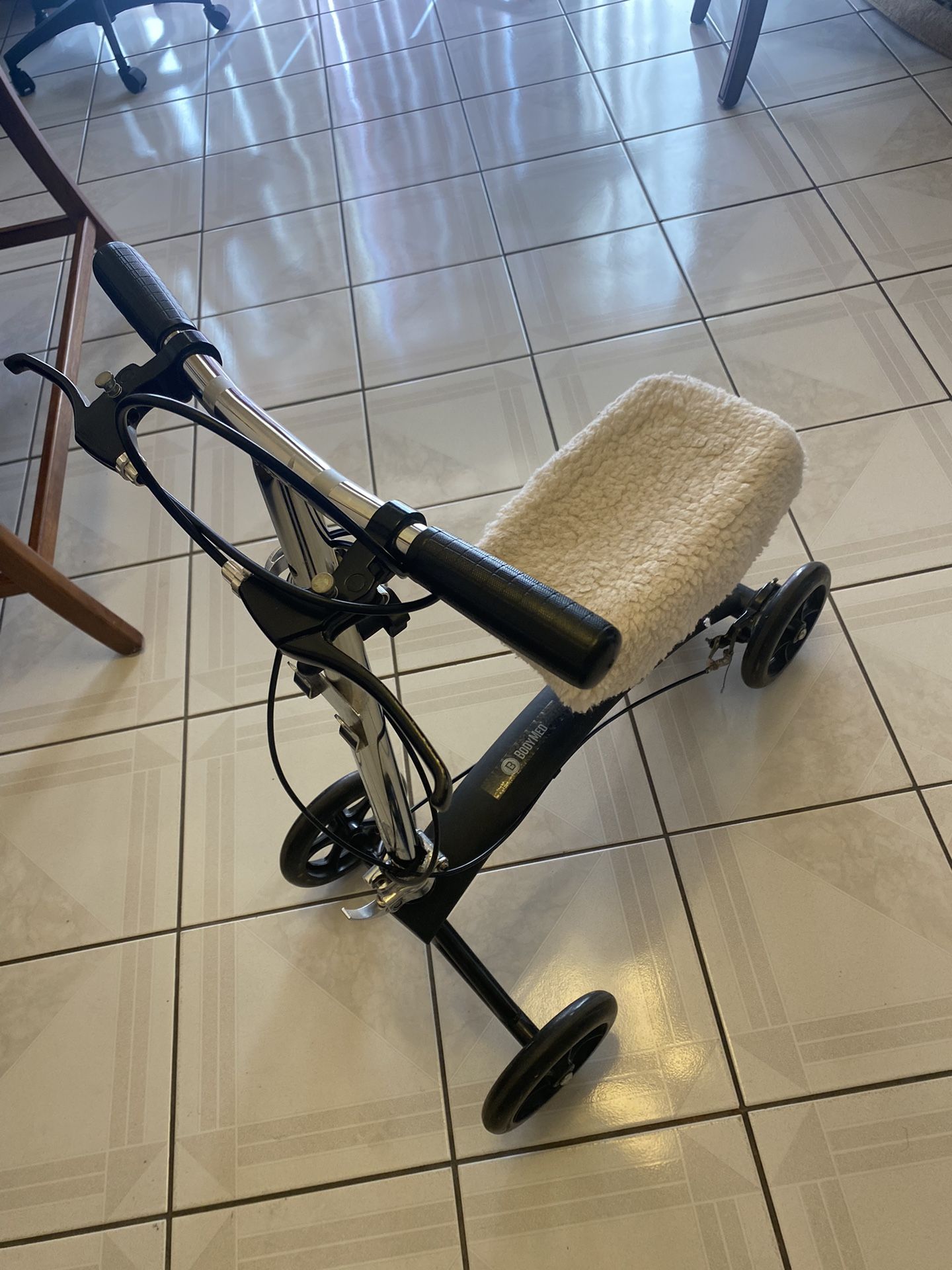 Knee Scooter
