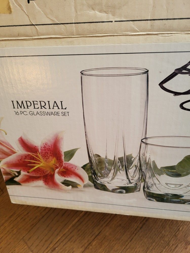 VINTAGE SET OF 6 WHISKY GLASSES & 8 TUMBLERS BY IMPERIAL COLLECTION- LIKE NEW!