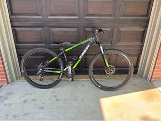 Trek marlin six 15.5 mountain bike