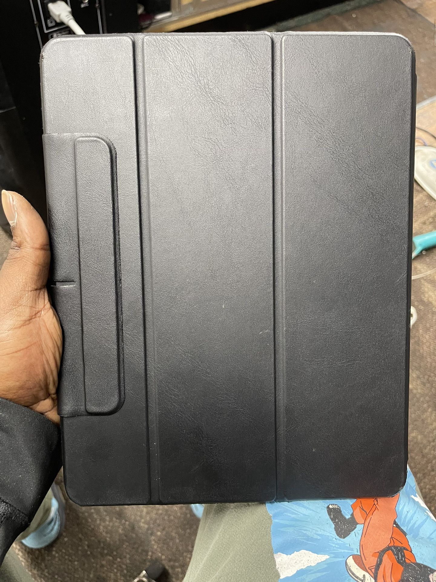 IPAD, ELECTRONICS APPLE IPAD PRO 6TH GEN W CASE AND CHARER A2764