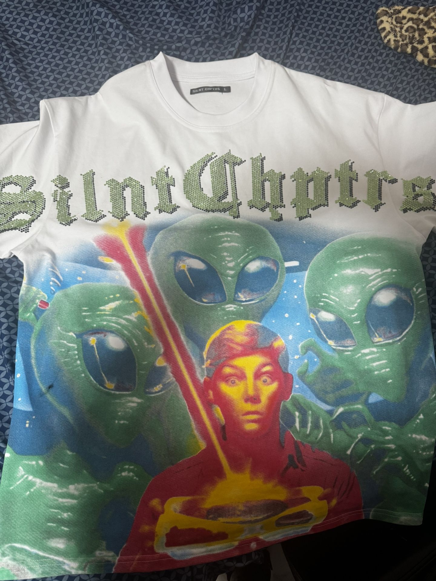 SilntChptrs Shirt Size L Fits Like XL