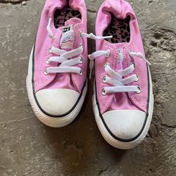 Girls Converse size 6.5 