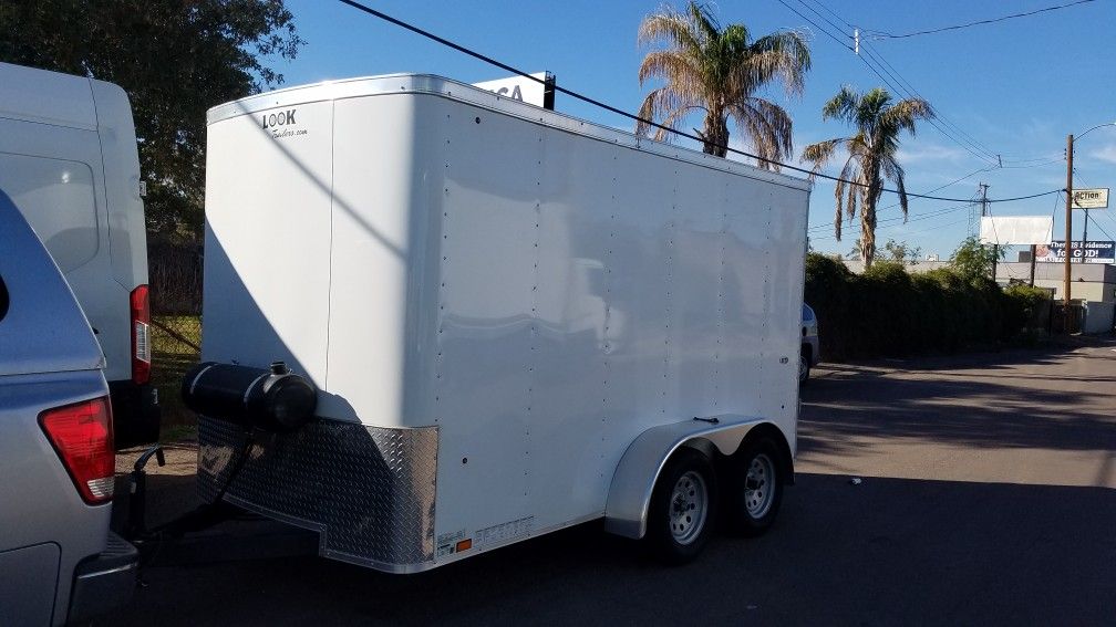 Trailer 6x12 Like new LOOK tandem axel clean