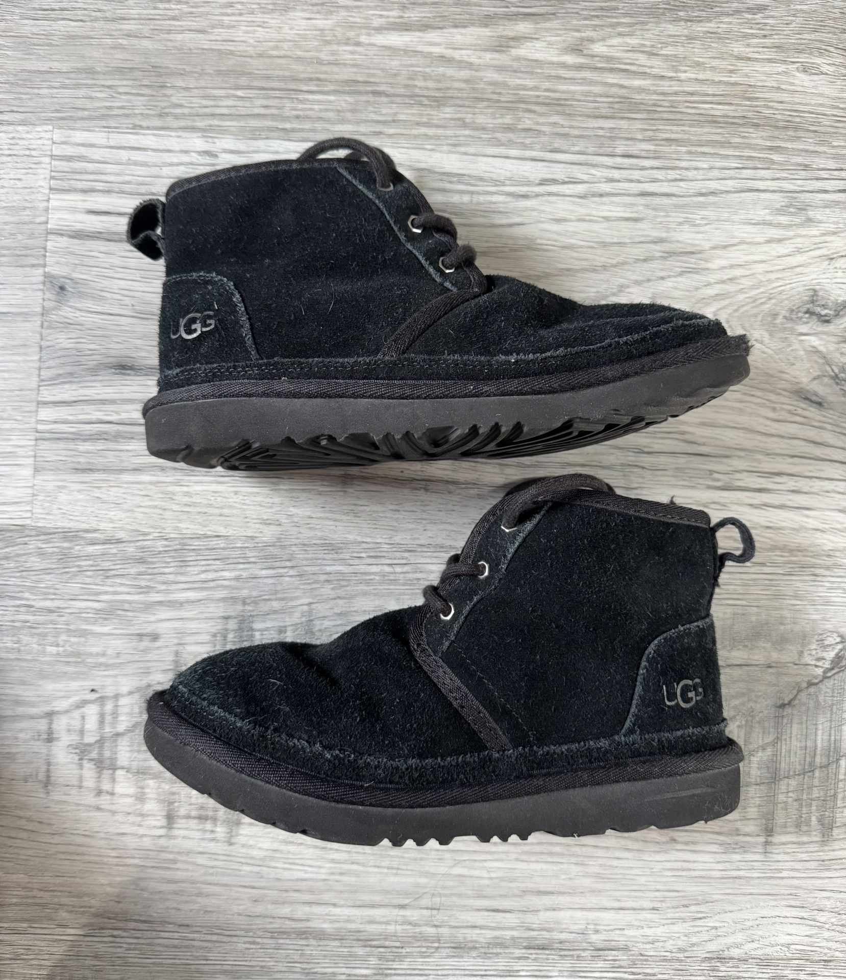 KIDS UGG NEUMEL II Size 2 Black Boots