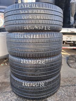 1 set of.  285/45/R22  with 88% of tread or life PIRELLI scorpion 🦂 VERDE