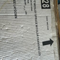 9’ Spruce Xmas Tree With Lights