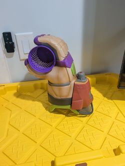 Buzz Lightyear Arm Gauntlet Laser Blaster Drink Cup Holder Disney Parks Light Up