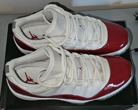Air Jordan 11 Retro Low "Cherry"