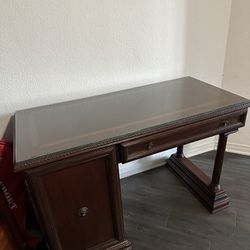 Office / Study Table