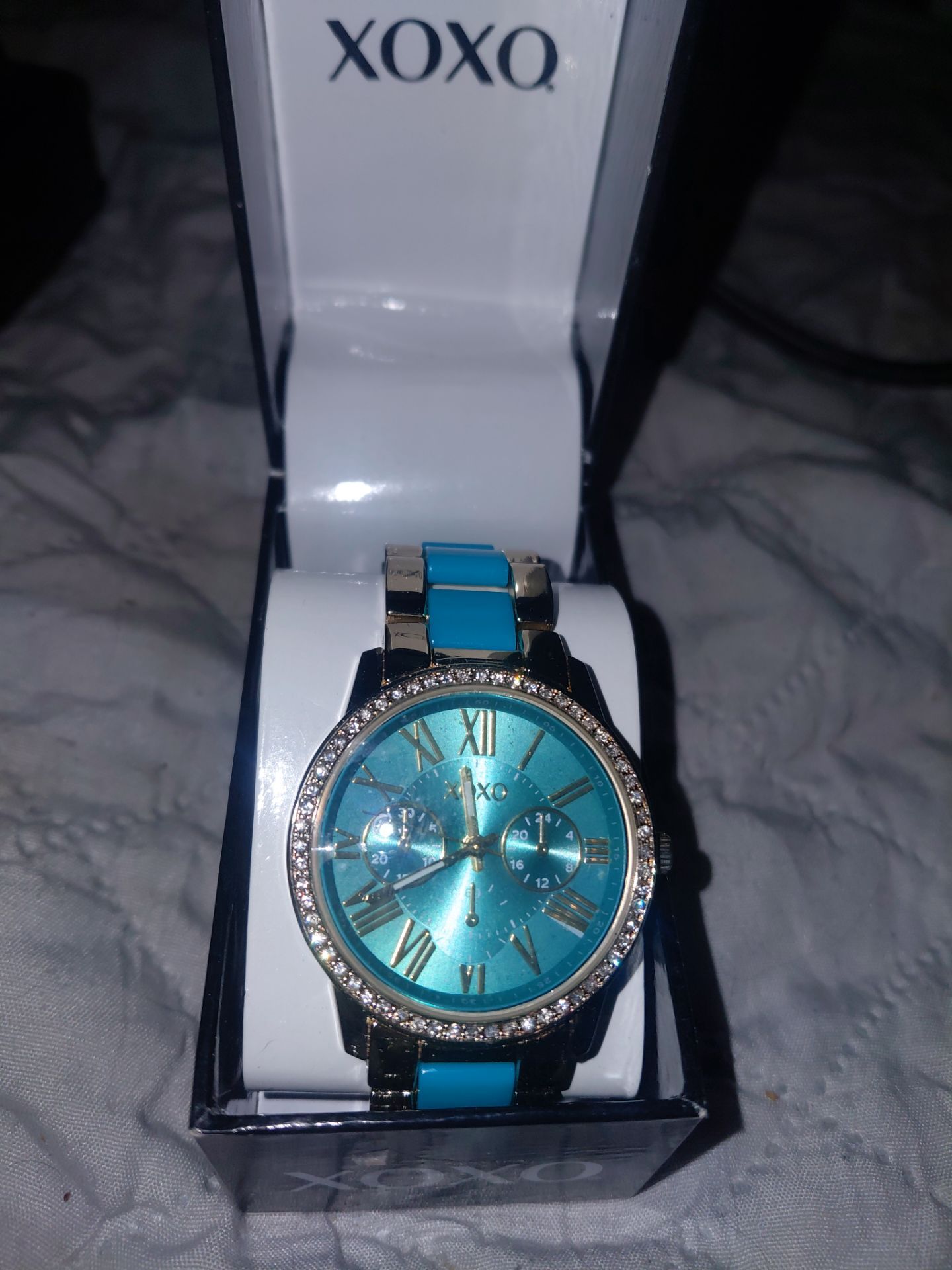 LADIES NEW IN BOX XOXO WATCH