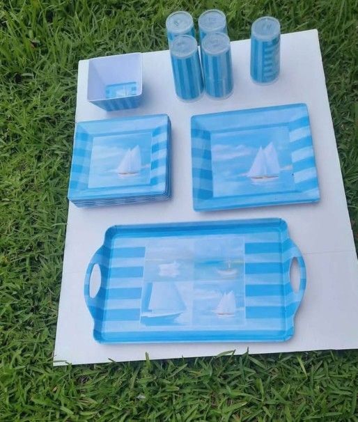 Dishes CUPS And SERVINGTrays