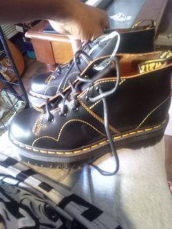 New size 8 doc martens