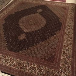 8x 10 feet Persian Tabriz wool rug like new 12 k new